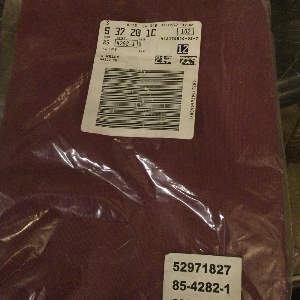 UNBRANDED purple valance size 0